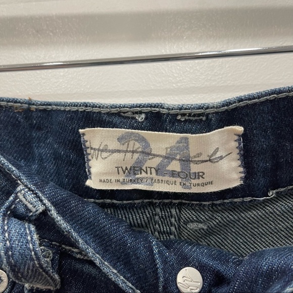 Free People We The Free High Waist Skinny Jeans Dark Wash Button Fly Size 24 - Picture 7 of 9